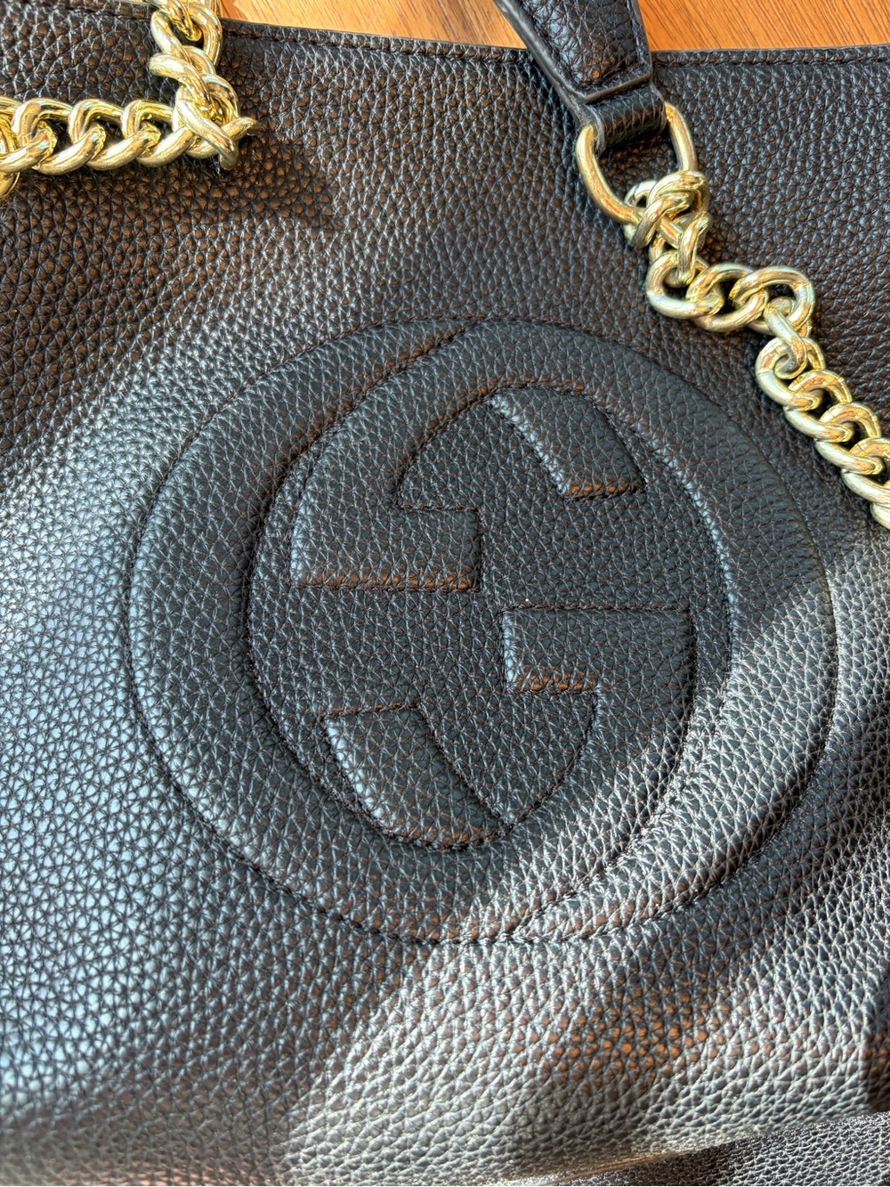 Designer Inspired Embossed Logo shoulder bag with chain strap - Picture 9 of 11